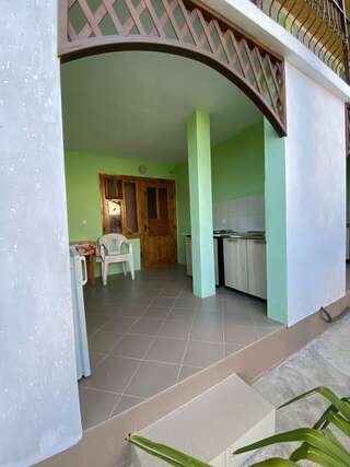 Гостиница Гостевой дом на Молодежной Солнечногорское Трехместный номер «Комфорт»-5