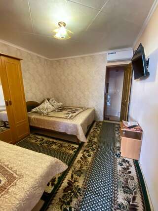 Гостиница Гостевой дом на Молодежной Солнечногорское Трехместный номер «Комфорт»-3