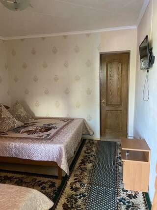 Гостиница Гостевой дом на Молодежной Солнечногорское Трехместный номер «Комфорт»-10